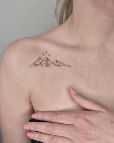 Tattoo Berge ACOTAR To the stars who listen
